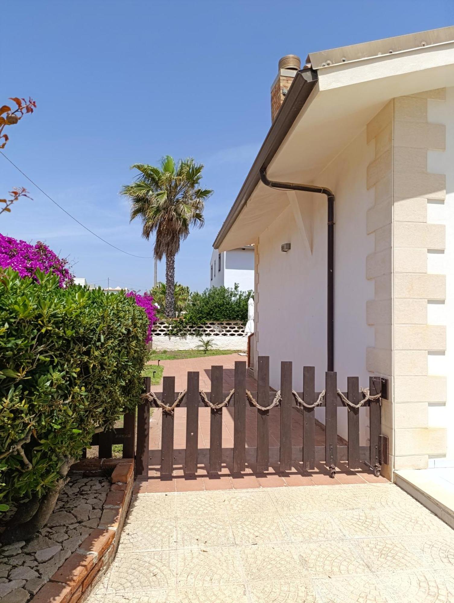 Tra Cielo E Mare - Spiaggia San Lorenzo Reitani Exterior foto